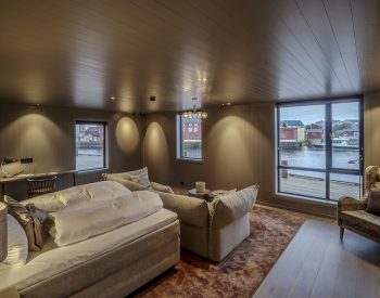 Henningsvaer-Bryggehotell-rom-og-restaurant_18